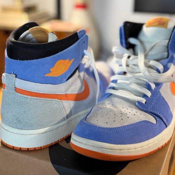 ALMOST NEW - WORN ONCE - MENS 10 - AIR JORDAN 1 ZM - AIR CMFT 2 - FLORIDA GATORS main image 8